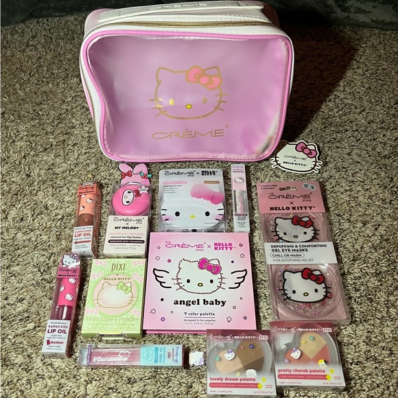Hello Kitty Makeup Bundle - Picture 3 of 9